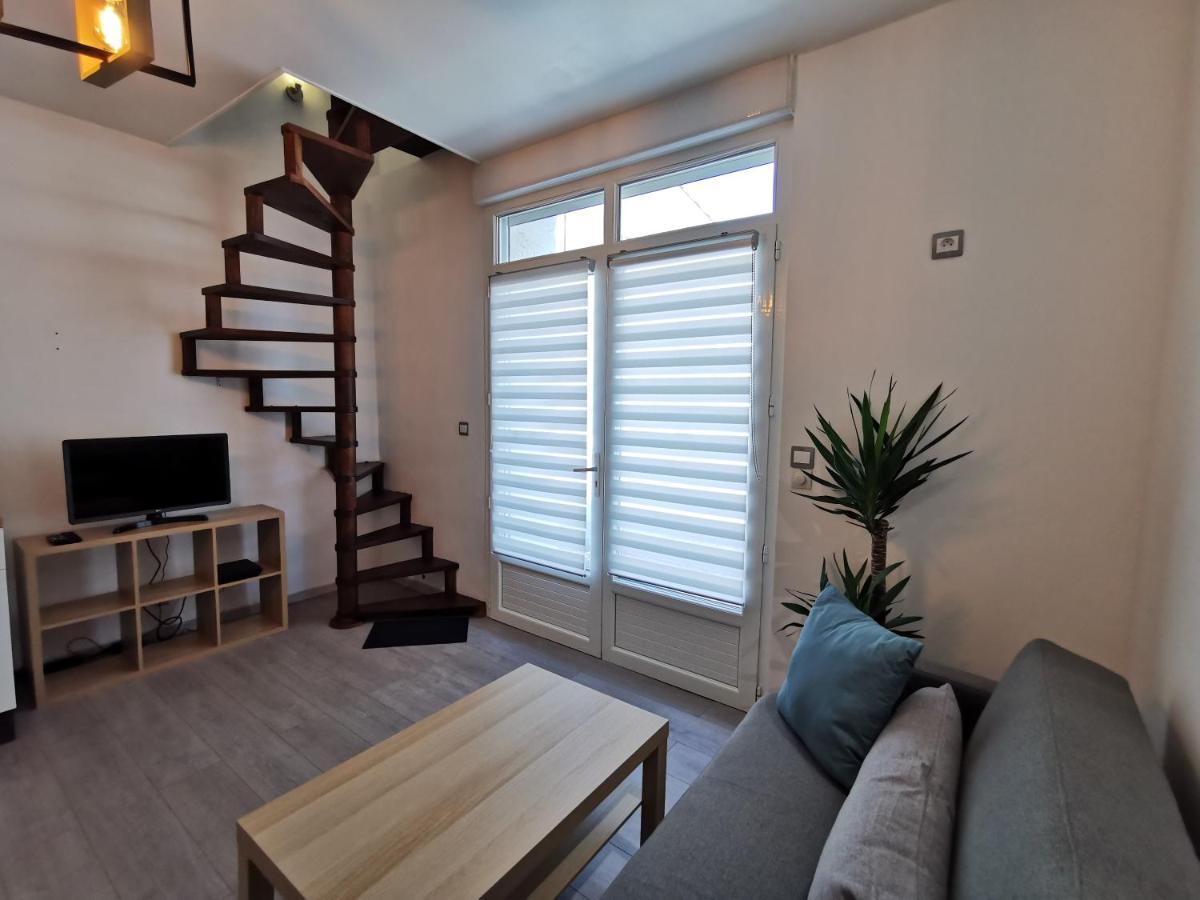 Charmant Appartement Dans Centre Meschers/Gironde Exterior photo